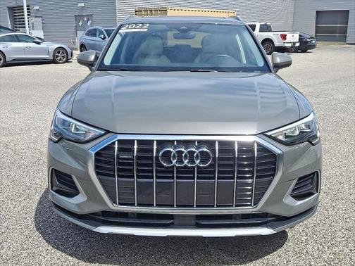 2022 Audi Q3 Premium
