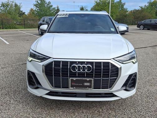 2022 Audi Q3 Premium Plus