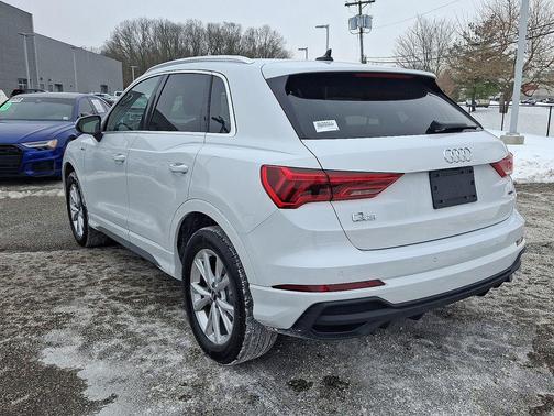 2025 Audi Q3 45 S line Premium Plus
