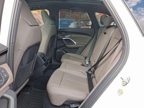 2025 Audi Q5 Premium Plus TFSI quattro S tronic