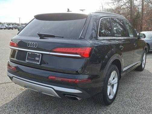 2025 Audi Q7 55 Premium