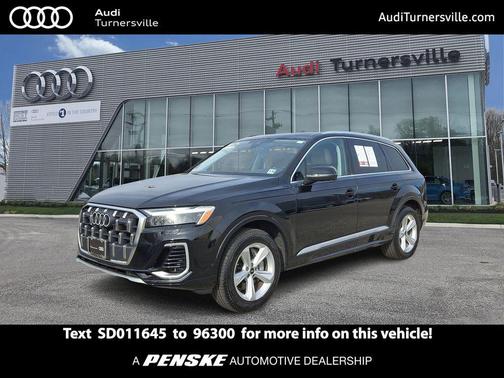 2025 Audi Q7 55 Premium