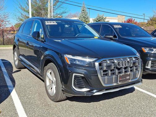 2025 Audi Q7 55 Premium