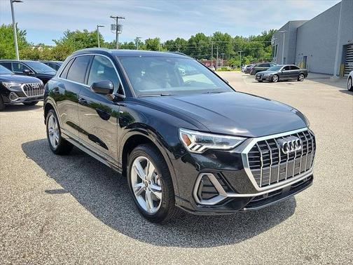 2024 Audi Q3 Premium