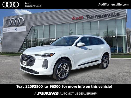 2025 Audi Q5 Premium TFSI quattro S tronic