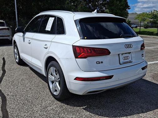 2018 Audi Q5 2.0T Premium Plus