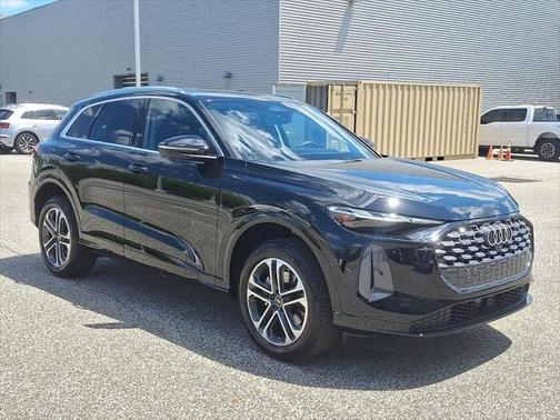 2025 Audi Q5 2.0T Premium