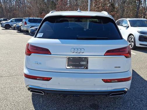 2022 Audi Q5 45 S line Premium Plus