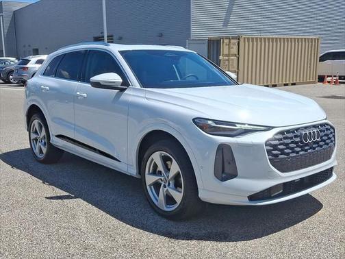 2025 Audi Q5 2.0T Premium