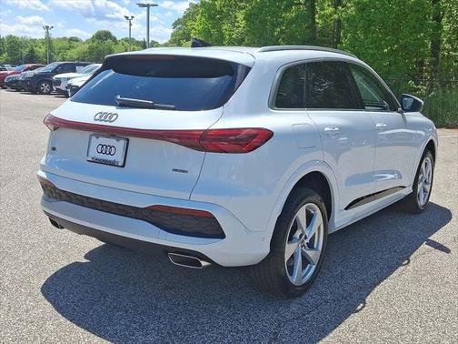 2025 Audi Q5 2.0T Premium
