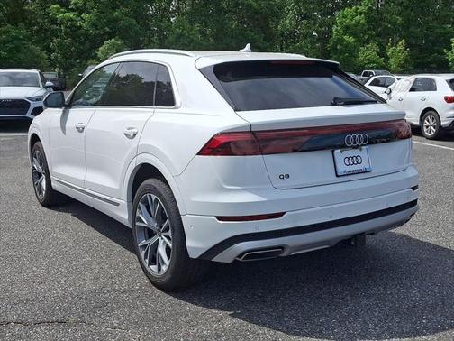 2025 Audi Q8 55 Premium