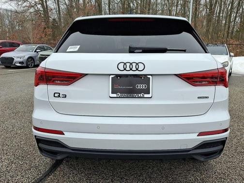 2023 Audi Q3 Premium 45 TFSI S line quattro Tiptronic