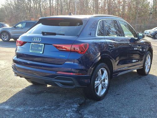 2024 Audi Q3 45 S line Premium Plus