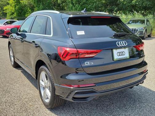 2024 Audi Q3 Premium