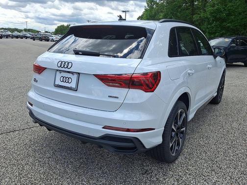 2025 Audi Q3 45 S line Premium Plus