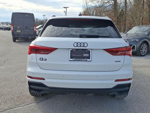 2025 Audi Q3 45 S line Premium Plus