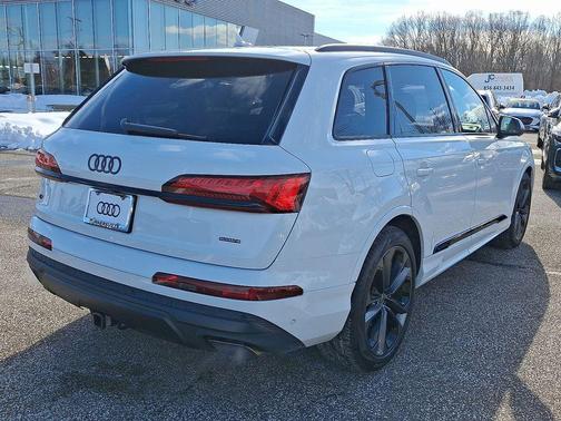 2026 Audi Q7 55 Premium Plus