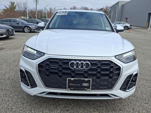 2022 Audi Q5 45 S line Premium Plus