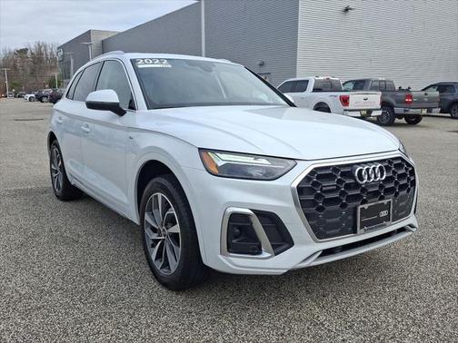 2022 Audi Q5 45 S line Premium Plus