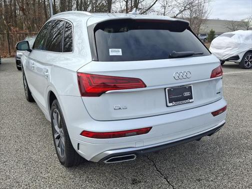 2022 Audi Q5 45 S line Premium Plus