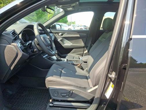 2025 Audi Q3 Premium Plus