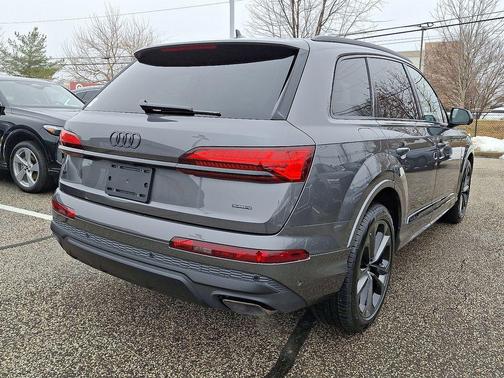 2026 Audi Q7 55 Premium Plus