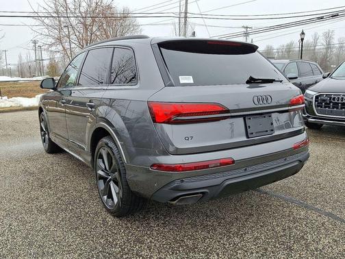 2026 Audi Q7 55 Premium Plus