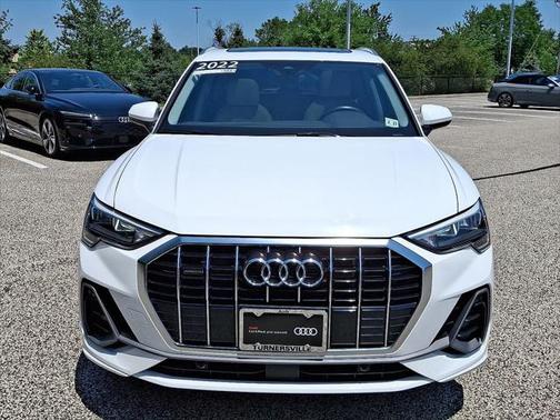 2022 Audi Q3 Premium