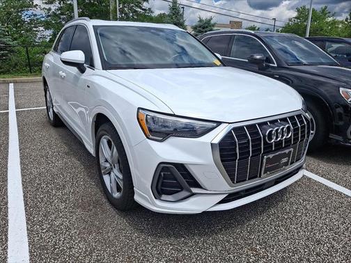 2022 Audi Q3 Premium