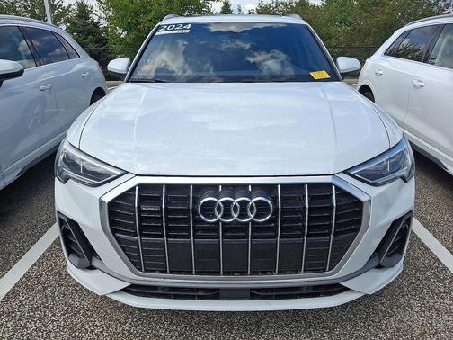 2024 Audi Q3 Premium