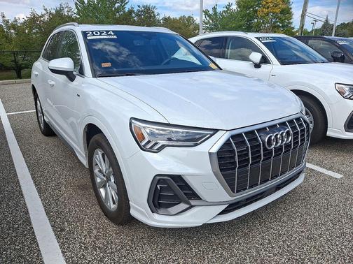 2024 Audi Q3 Premium