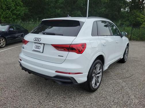 2024 Audi Q3 Premium