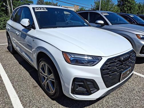 2025 Audi Q5 45 S line Premium