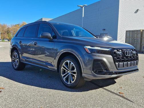 2026 Audi Q7 45 Premium