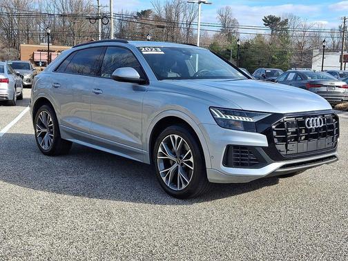 2023 Audi Q8 55 Premium