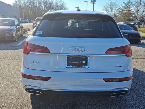 2023 Audi Q5 45 S line Premium Plus