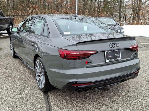 2023 Audi S4 Premium Plus TFSI quattro Tiptronic