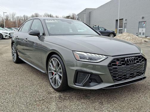 2023 Audi S4 Premium Plus TFSI quattro Tiptronic