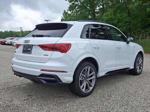 2022 Audi Q3 Premium Plus