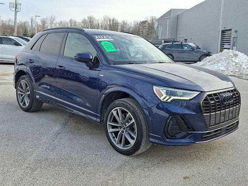 2025 Audi Q3 Premium 45 TFSI S line quattro Tiptronic
