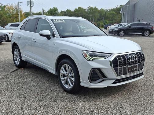 2023 Audi Q3 Premium