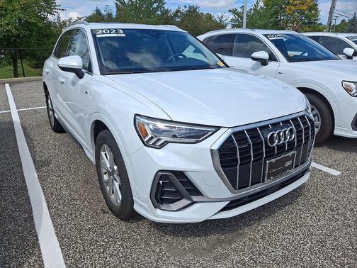 2023 Audi Q3 Premium
