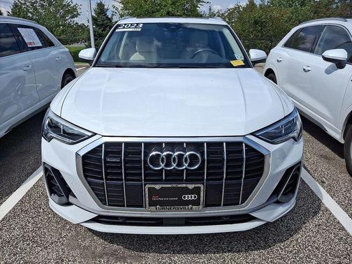 2023 Audi Q3 Premium