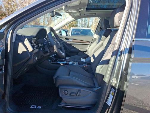 2025 Audi Q5 45 S line Premium Plus