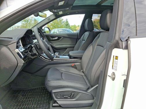2026 Audi Q8 55 Premium Plus