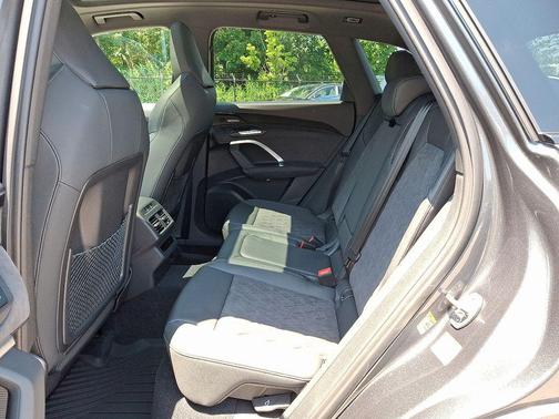 2025 Audi SQ5 3.0T Premium Plus