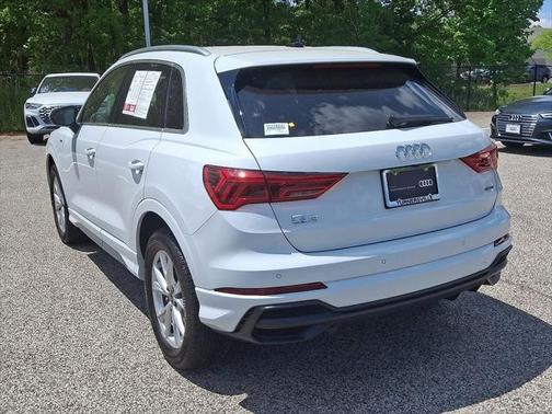 2022 Audi Q3 Premium Plus