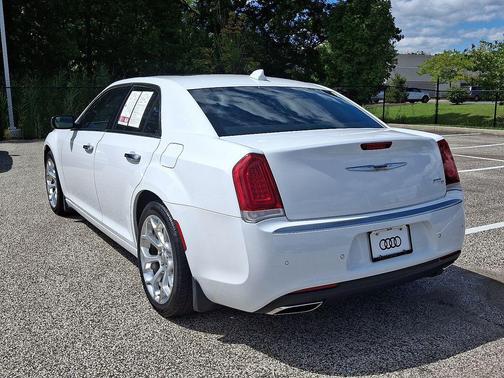 2019 Chrysler 300 C