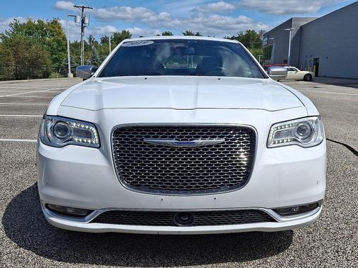 2019 Chrysler 300 C