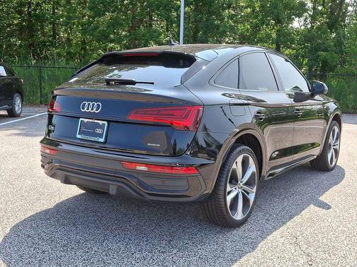 2022 Audi Q5 45 S line Premium Plus